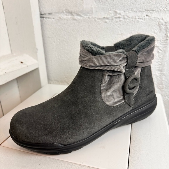 NEW JAMBU Boots Women’s Size 9 Hickory Water Resistance Ankle Boot Soft Fur - Picture 4 of 10